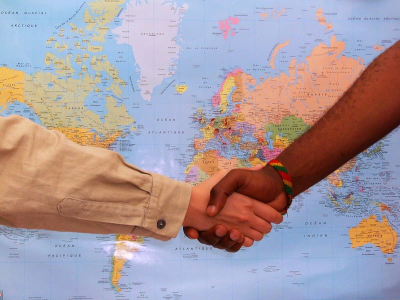 Friendship across the miles, countries, love, handshake, map, friends, HD wallpaper