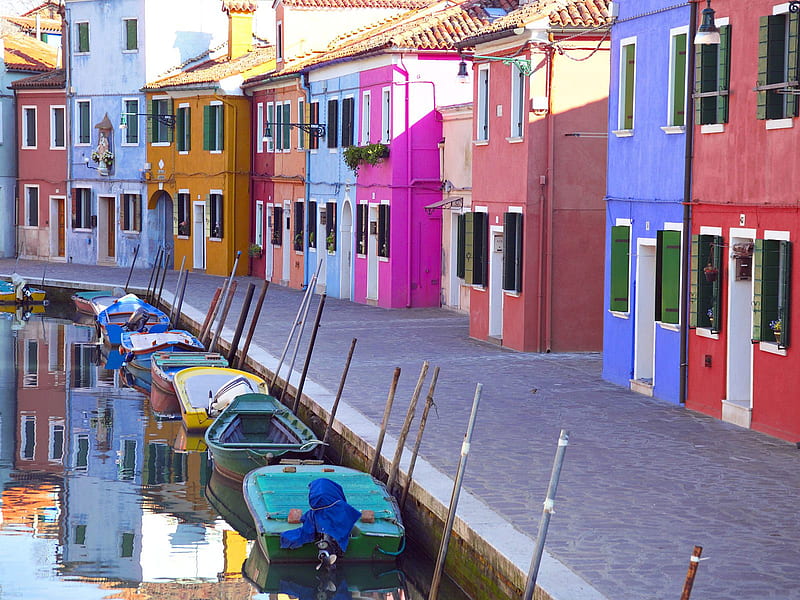 Burano, Italy, rocks, monuments, grass, sunset, burano, italia, nice, multicolor, colored, creeks, waterfall, italy, caves, bonito, refleced, ellegant, green, venezia, streets, scenery, blue, cloud, lakes, pond, paisagem, medieval, flower, nature, meadow, scene, architecture, stream, fish, oceans amazing, cenario, beach, corner, calm, boats, scenario, evening, morning, rivers, paysage, cena, houses, black, sky, canyons, surfing, panorama, cool, beaches, awesome, hop, bay, landscape, field, colorful, seas, rose, gray, gourgeous, venice, waterway, wave, sea, graphy, mirror, river, neat multi-coloured, clear, colors, veneza, lake, attractive, colours, reflections, natural, HD wallpaper