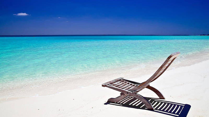 Wooden Beach Chair On Sand During Sunny Time Beach, HD wallpaper