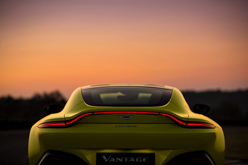 Aston Martin Vantage 2018 , aston-martin-vantage, aston-martin, 2018-cars, HD wallpaper