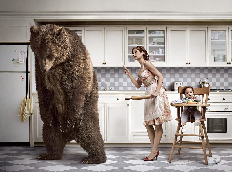 :D, child, viacord, mother, woman, bear, kitchen, advertise, add, girl, urs, funny, commercial, HD wallpaper