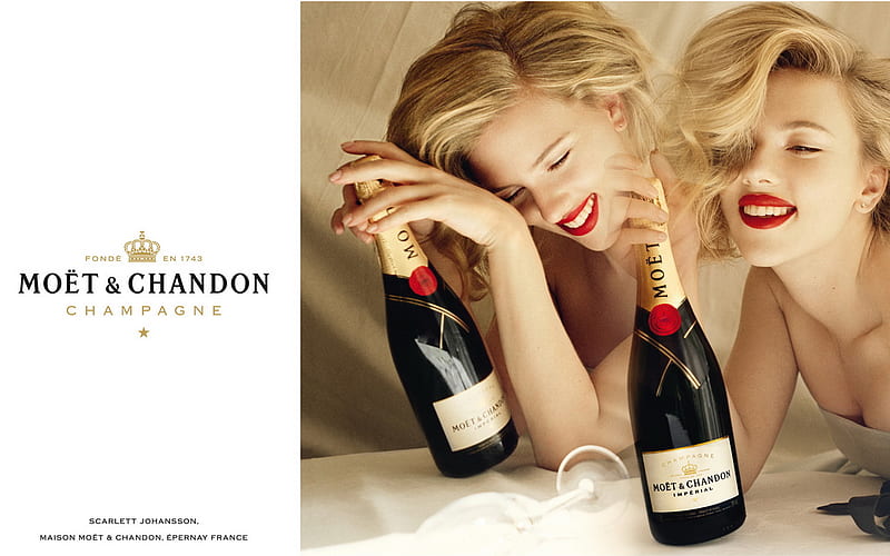 Scarlett Johansson, glass, scarlett, blonde, johansson, champagne, HD wallpaper