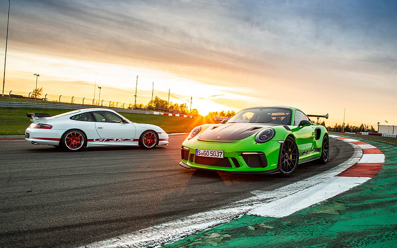 Porsche 911 GT3 RS, raceway, 2019 cars, supercars, sunset, Porsche 911, green Porsche, Porsche, HD wallpaper