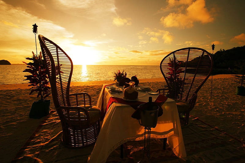Romantic Dinner for Two, table, beach, sand, romantic, chairs, sunset, champagne, sea, HD wallpaper