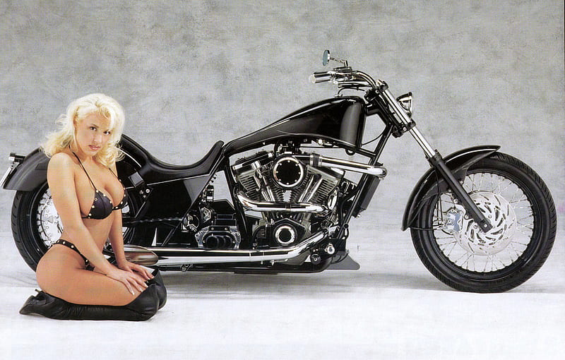Doing What She Does Best And Doing it Very Well, I Might Add!, motorcycles, harley davidson, bikes, chopper, HD wallpaper