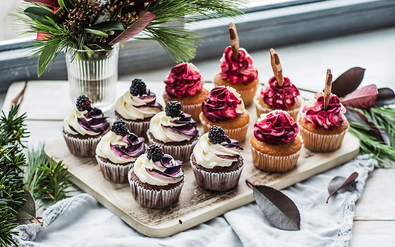 muffins, blackberries, cupcakes, cream, berries, baking, sweet, dessert, HD wallpaper