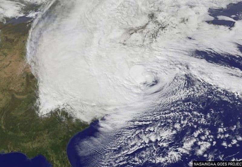 Massive Hurricane Sandy Approaching, hurricane sandy, hurricane, frankenstorm, storm of the century, HD wallpaper