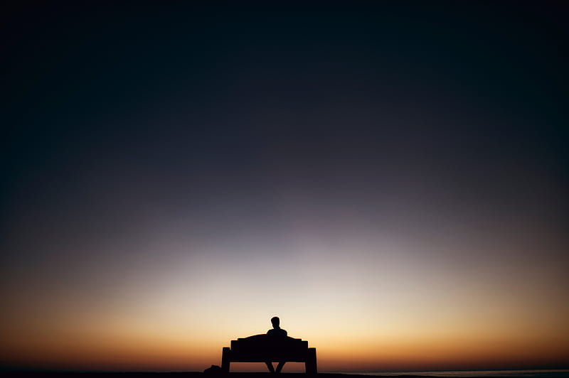 man sitting on bench facing sunset, HD wallpaper