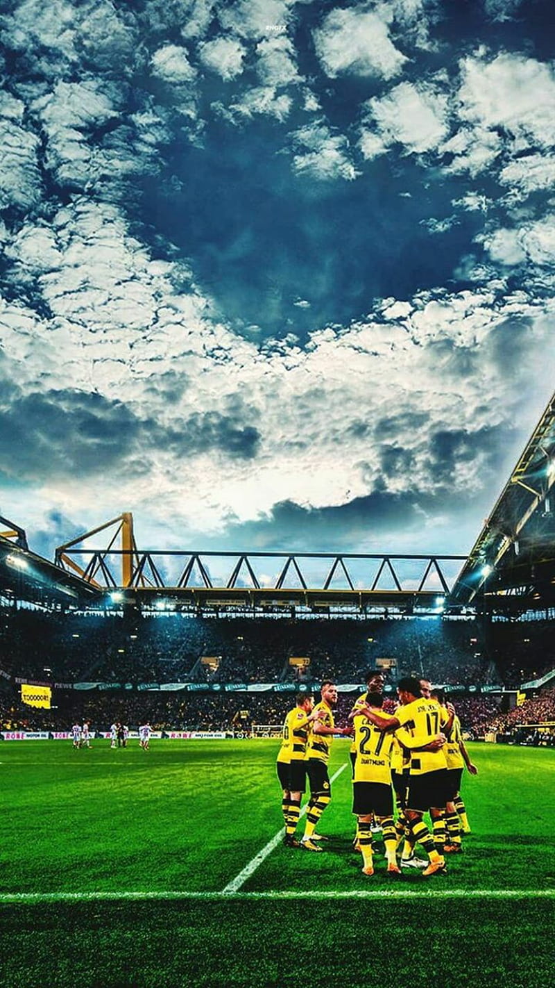 Borussia Dortmund Bundesliga Football Players Signal Iduna Park Esports Hd Phone Wallpaper Peakpx