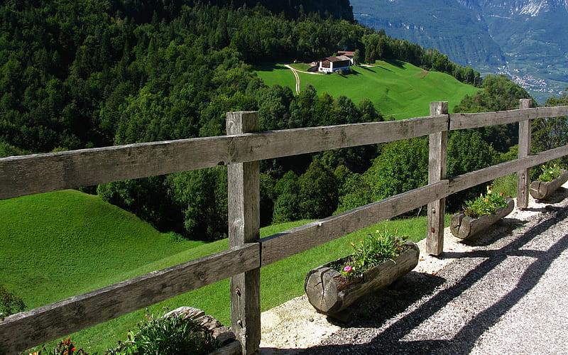Casignano, fence, town, bonito, valley, planters, green, mountains, nature, forests, HD wallpaper