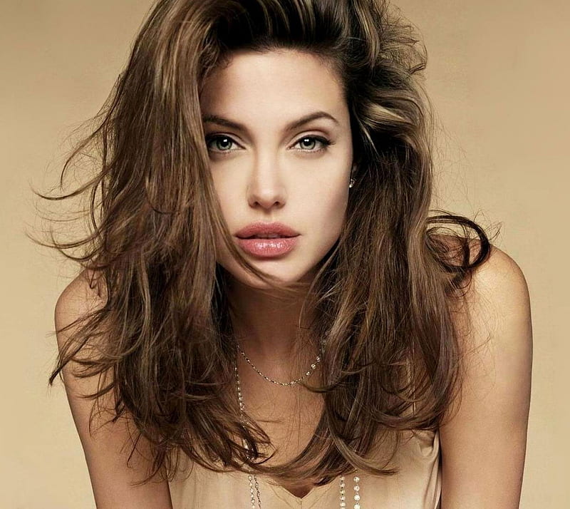 Wallpaper 4k Angelina Jolie Wallpaper