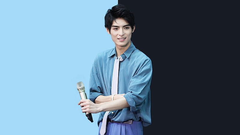 Wang Hao Xuan Is Standing In Blue Black Background Wearing Blue Dress Boys, HD wallpaper