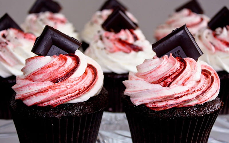 Dark chocolate cupcakes, icing, cupcakes, food, sweet, HD wallpaper