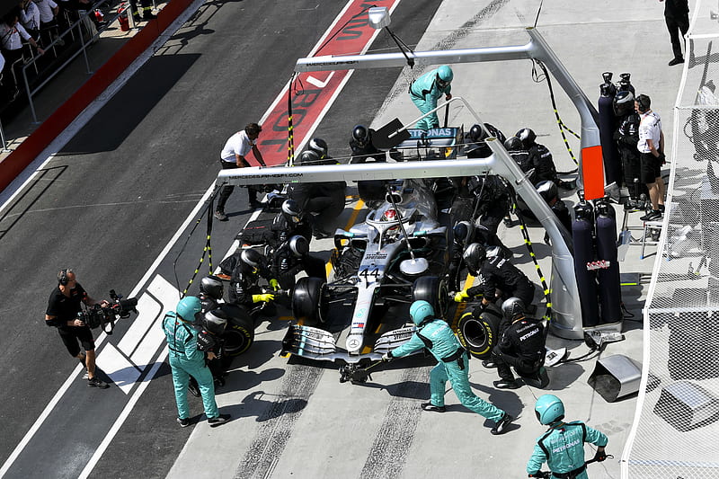 Mercedes AMG Pit Box, f1, formula 1, hamilton, mercedes benz, HD wallpaper