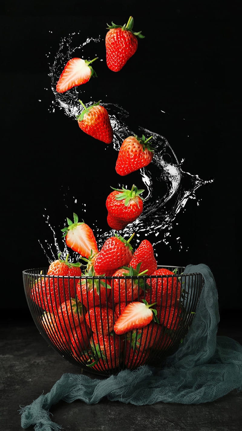 Falling strawberries, art, black, food, fruit, red, splash, strawberries, strawberry, water, HD phone wallpaper