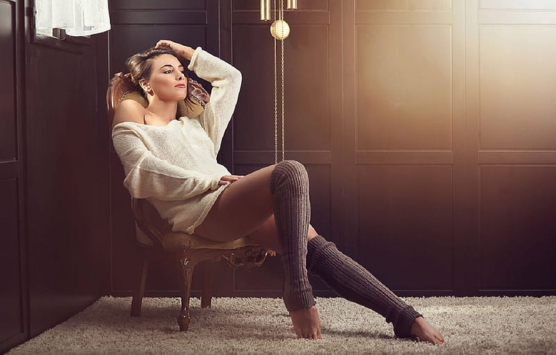 Anetta Keys (Smrhova), feet, chocolate blonde, grey leggings, cream sweater, posing in chair, high back, exposed shoulder, HD wallpaper
