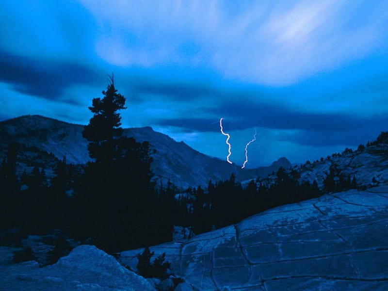 Stormy Weather at yosemite Park, Stormy, Park, California, Night, HD wallpaper