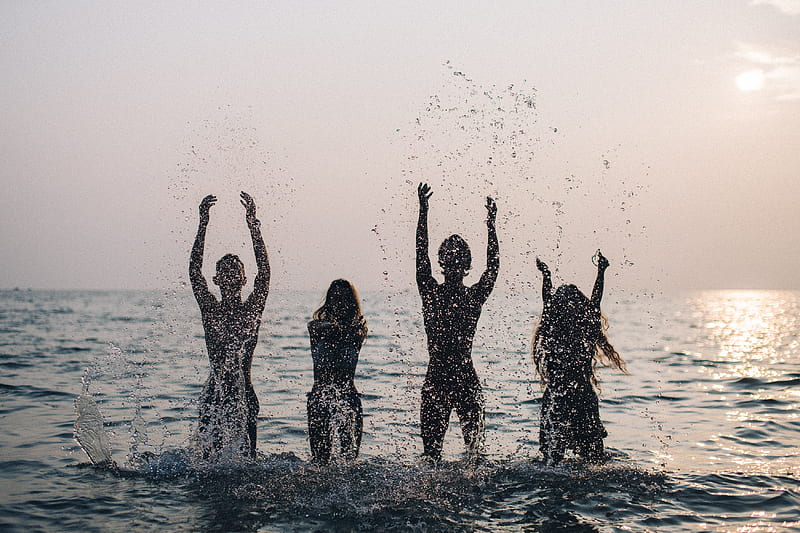 3 Women in Water With Water Droplets, HD wallpaper