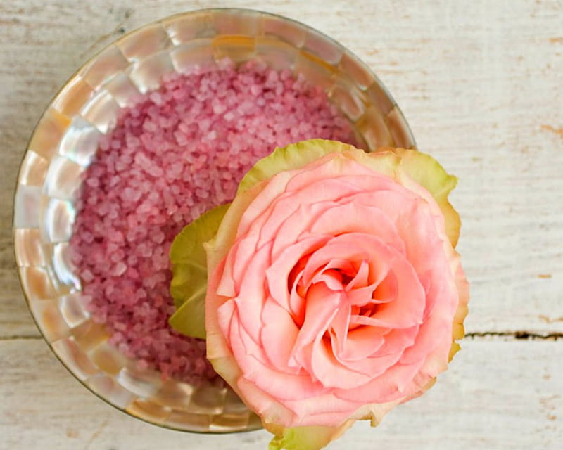 Rose and Bowl of Bath Salt, rose, flower, spa, salt, bowl, HD wallpaper