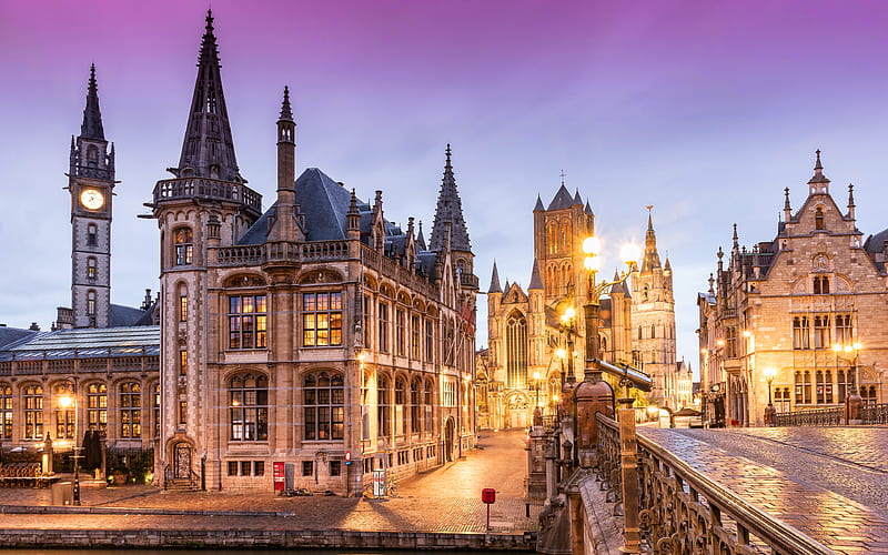 Sáng sớm, khi thành phố Bỉ Ghent mới chập chờn bừng tỉnh, đại giáo đường là một trong những điểm nhấn lớn nhất. Ghent của Bỉ nổi tiếng với kiến trúc đồ sộ và lịch sử phong phú. Hãy tìm hiểu thêm về những điểm đến độc đáo của Ghent, sử dụng hình ảnh của đại giáo đường thời sáng sớm.