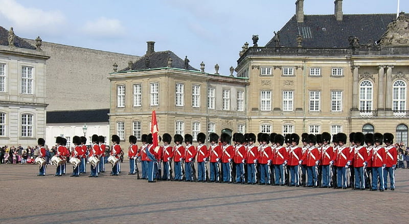For Carmen: Danish Royal Life Guards, bear hats, red tunics, pale blue trousers, band, military, palace, HD wallpaper