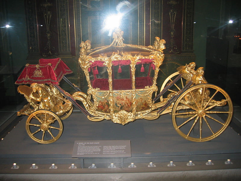 State Coach 1760 model at the Museum, red, Museum, gold, graphy, Ancient, state coach, wheels, HD wallpaper