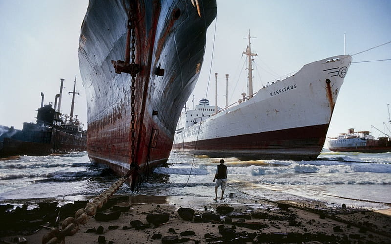 Ships aground, technology, entertainment, people, HD wallpaper
