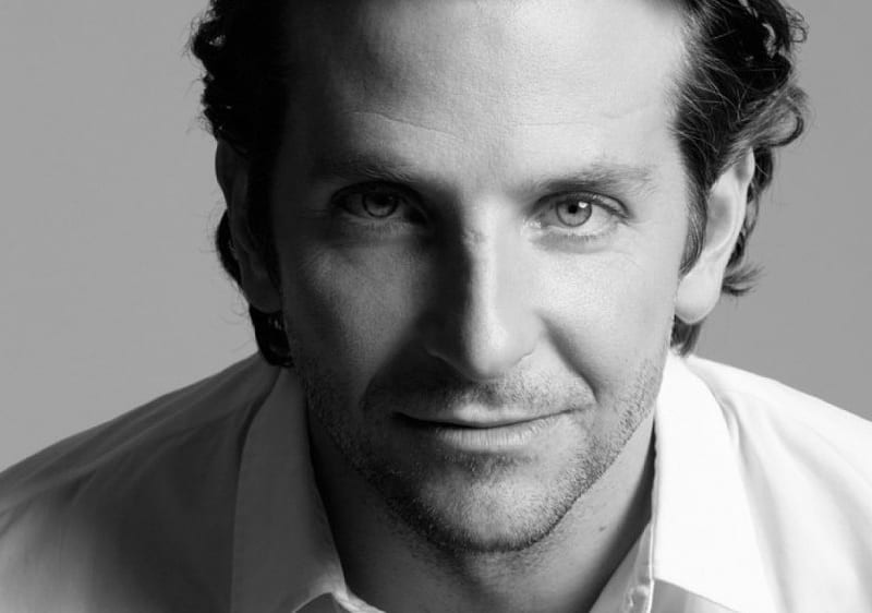 Sexy Eyes, Pace University alum, American Hustle, gray, The Hangover, male actor, black and white, A Star Is Born, sexy, Alias, New York, gris, classically trained actor, Bradley Cooper, Silver Linings Playbook, monocrome, HD wallpaper