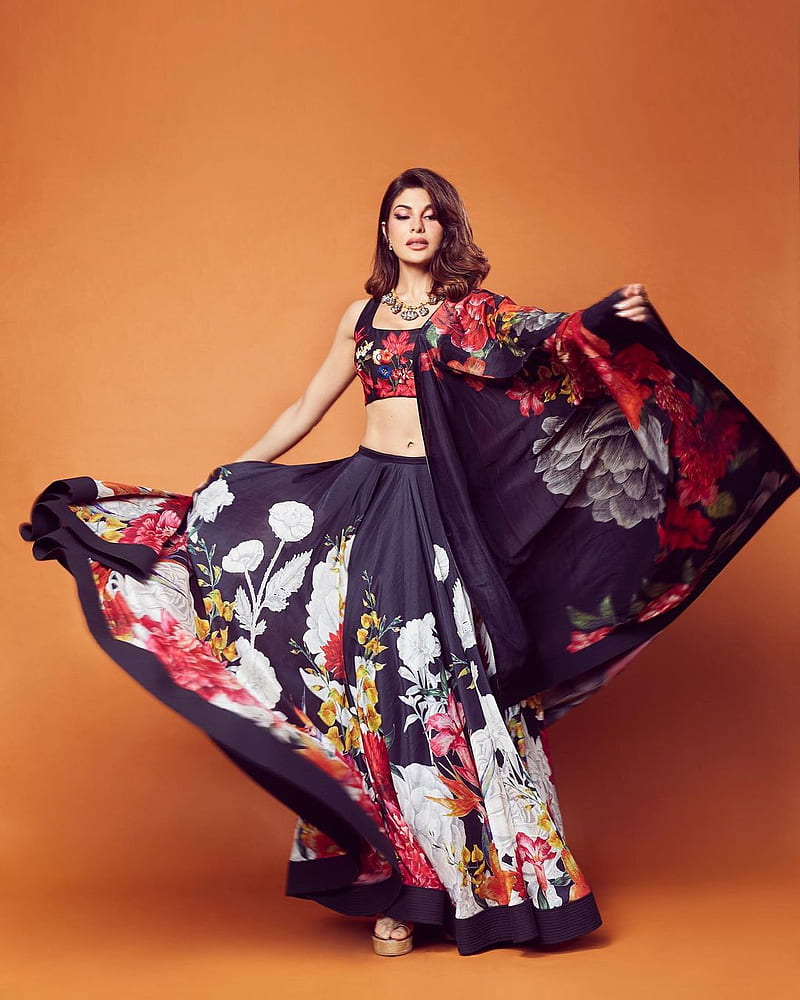 Jacqueline Fernandes, kimono, fashion design, HD phone wallpaper