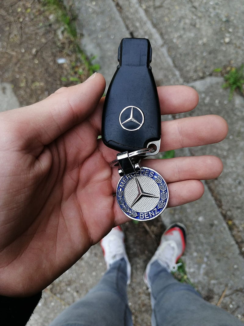 Mercedes benz key, car, mercedes benz, mercedes c, HD phone wallpaper