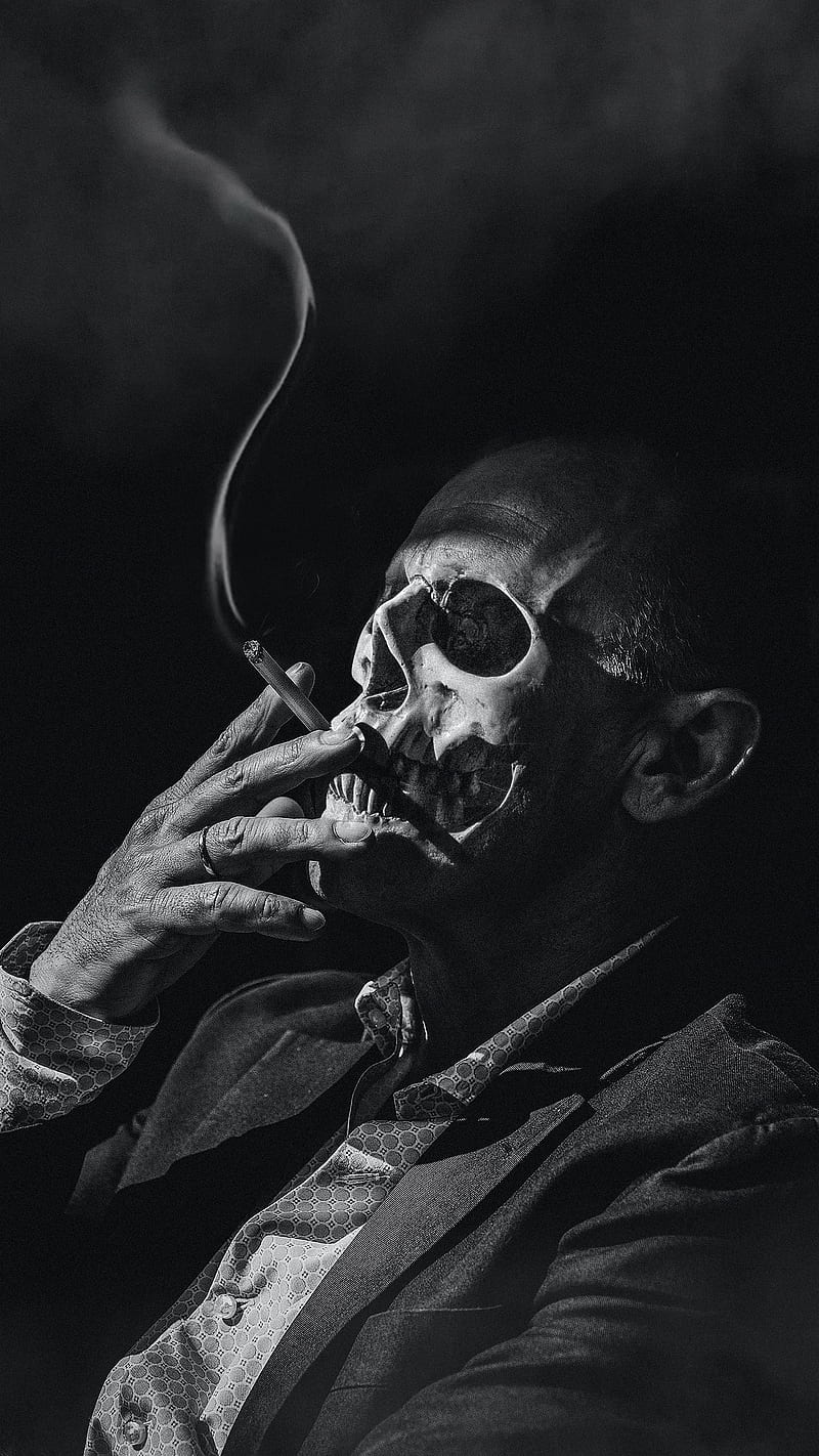 smoker, AMAZING, black and white, cigarette, cigarettes, death, fog, old, skull, skulls, smoke, HD phone wallpaper
