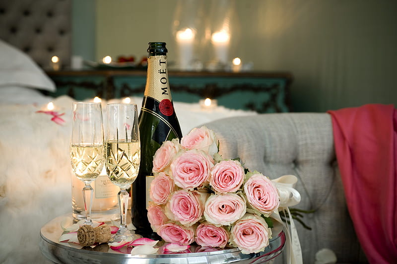 ๑๑ Romantic Celebration ๑๑, for two, romantic, romance, celebration, pink roses, candles, bouquet, love, siempre, hotel room, champagne, HD wallpaper