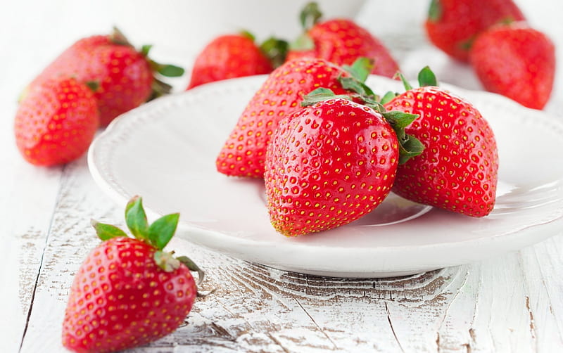 Strawberries, red, strawberry, food, sweet, dessert, fruit, dish, summer, white, HD wallpaper