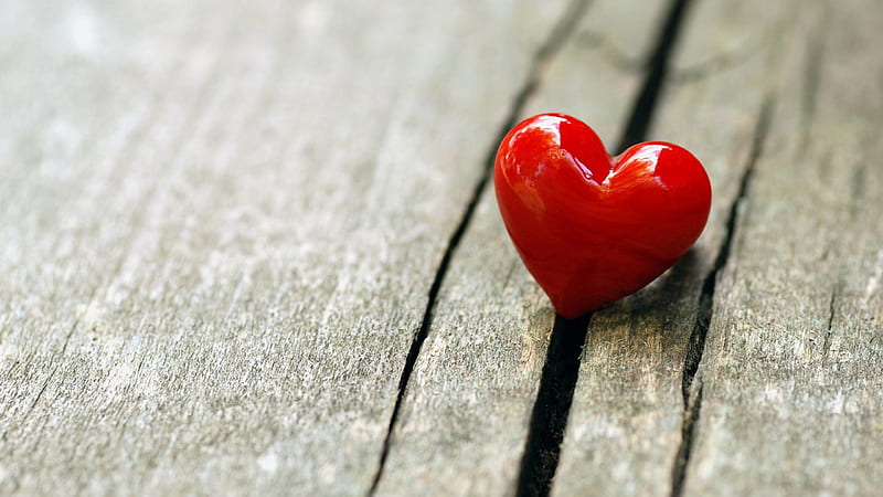 Red Heart On Wooden Table Heart, HD wallpaper