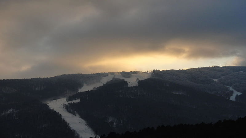 pohorje ski resort in slovenia, slopes, snow, mountains, ski, fog, HD wallpaper