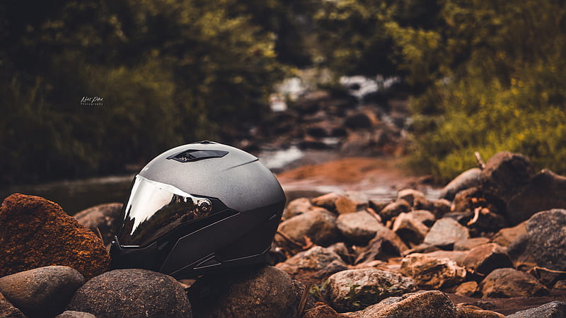 black and white helmet on brown rocky ground, HD wallpaper