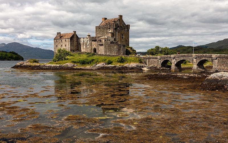 Eilean Donan Castle, old Scottish castle, summer, lake, Scotland, United Kingdom, HD wallpaper