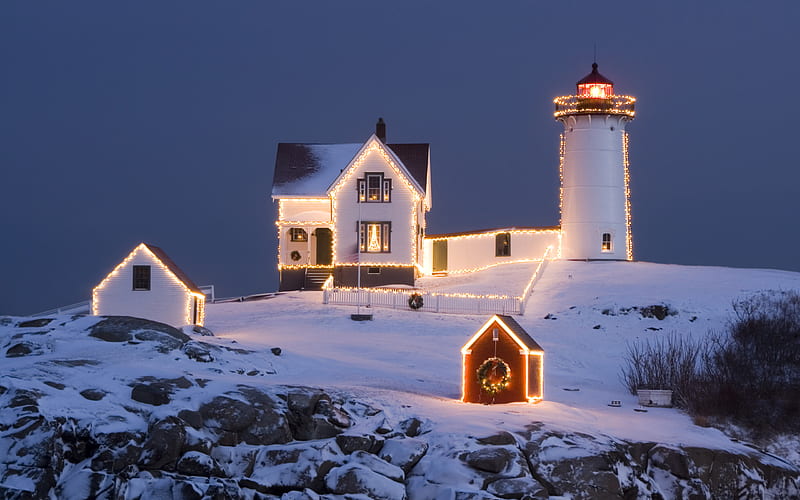Christmas Lighthouse (Dual), holidays, christmas, x-mas, xmas, lighthouse, winter, cold, dual monitor, graphy, merry christmas, xxl, ice, feast, dual screen, night, HD wallpaper