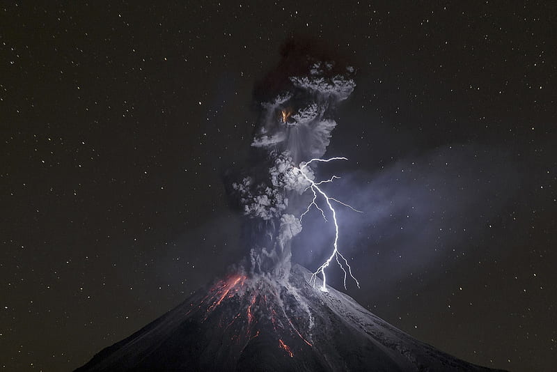 The Power of Nature, Volcanic eruption, Friction of ash particles generated a big lightning of about 600 metres, Illuminated most of the dark scene, Lightning, HD wallpaper