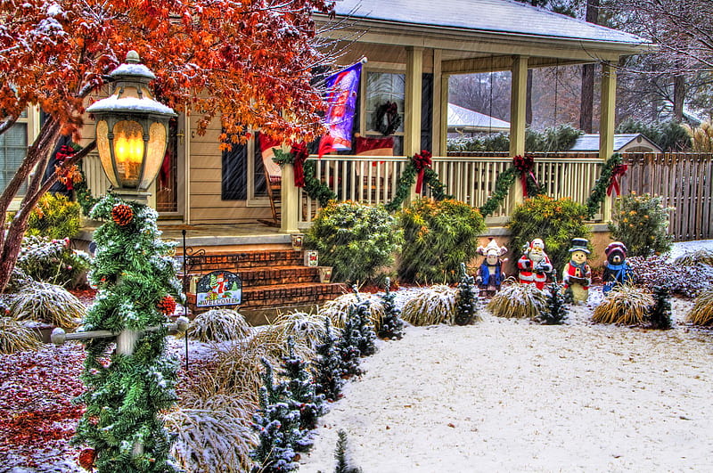 Christmas deco, house, lantern, snow, decorations, entrance, HD wallpaper