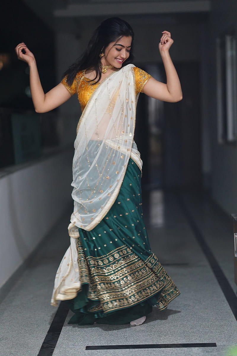 Rashmika mandanna, actress, kannada, rashmikamandanna, telugu, HD phone wallpaper
