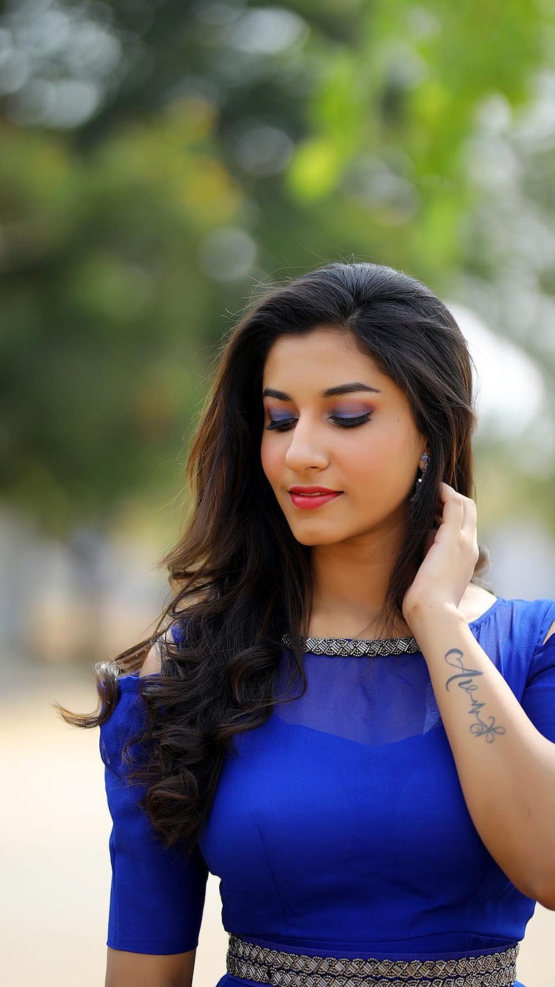 Vishnupriya , telugu actress, model, blue, HD phone wallpaper