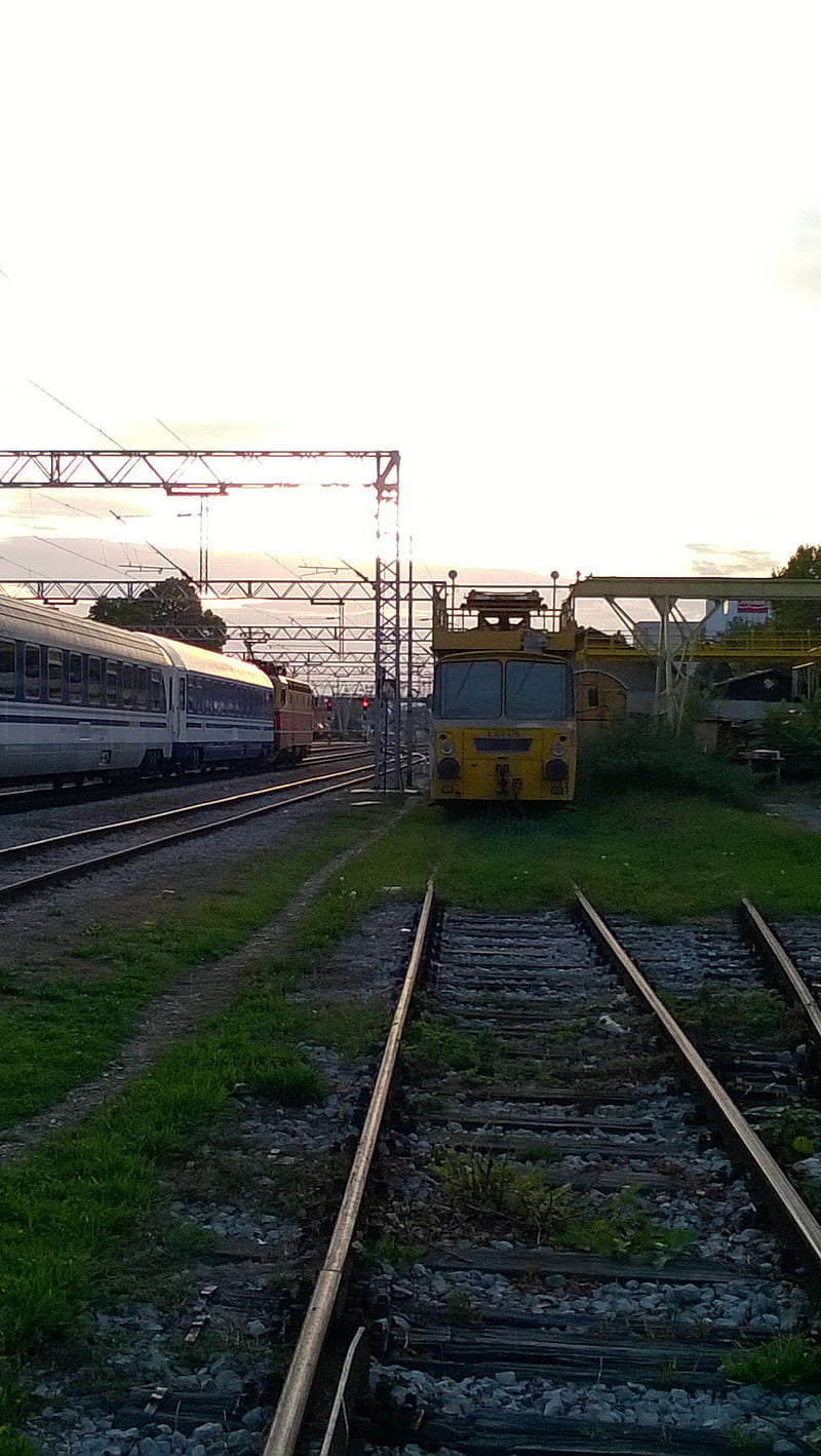 Old train, croatia, green, rail, tracks, yellow, zagreb, HD phone wallpaper