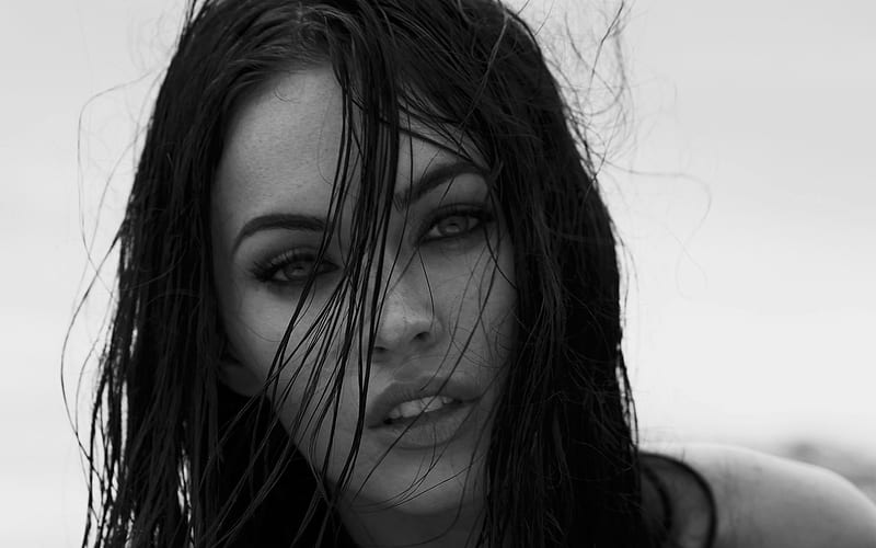 Megan Fox Sensual Brunette Wet Fox Megan Hot Sexy Hd