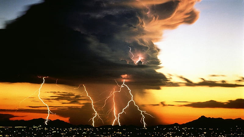anvil cloud with lightning over city, city, lightning, sunset, clouds, lights, HD wallpaper