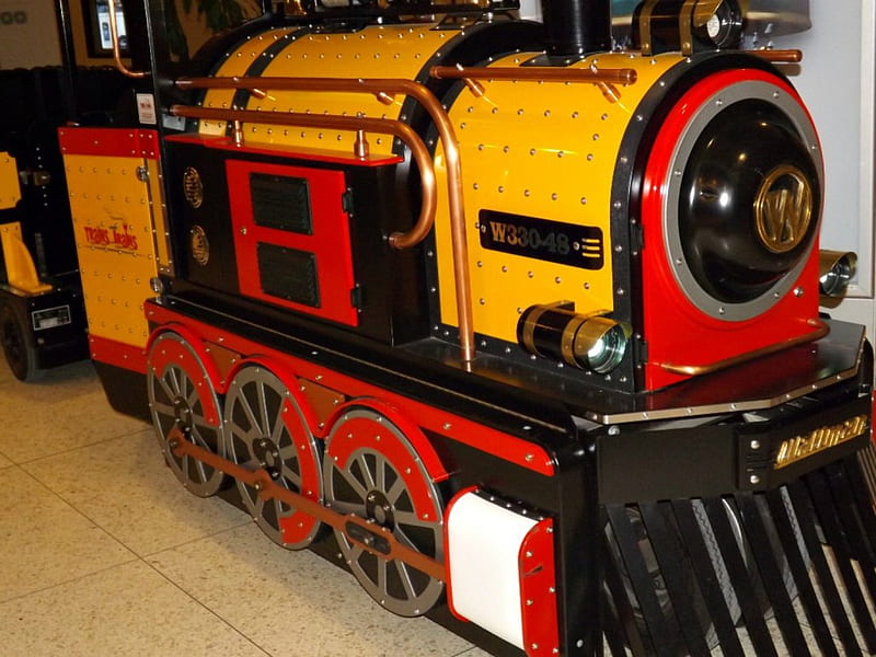 Christmas train (2 of 4), red, toy engine, train, yellow, choo choo, HD wallpaper