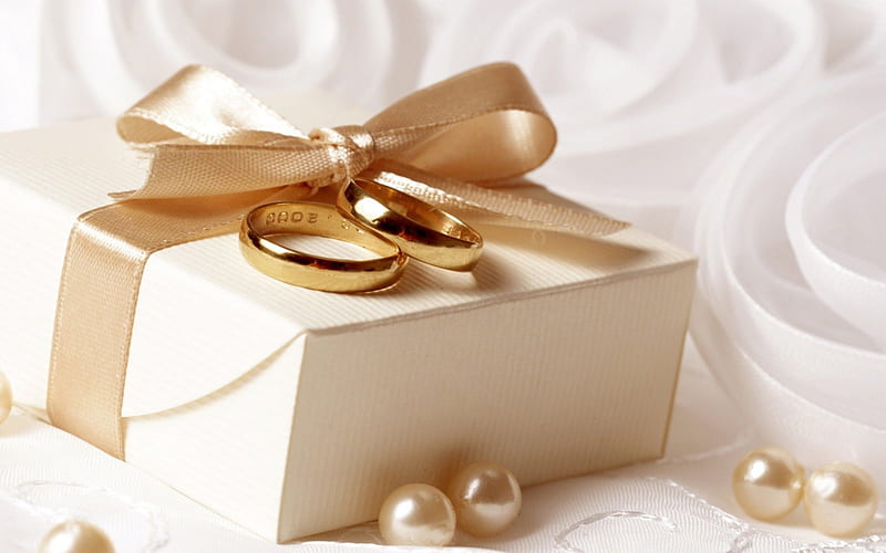 Precious gift, present, golden, ribbon, box, gift, wedding, rings, mariage, future, love, precious, pearls, HD wallpaper