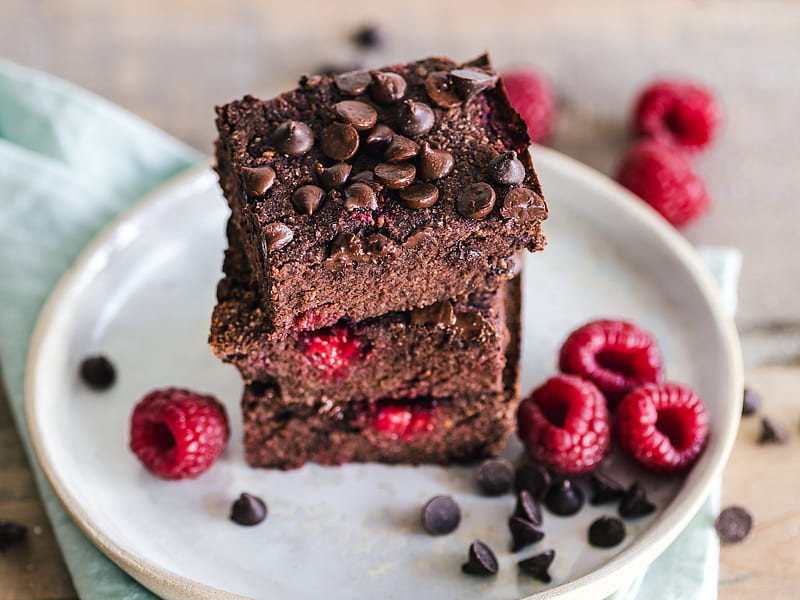 brownie, dessert, chocolate, berries, HD wallpaper