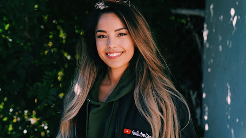 YouTube signs Valkyrae and other gaming stars to combat Amazon Twitch, HD wallpaper