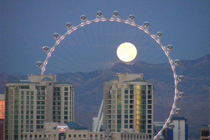 __Las Vegas Strip Full Moon Highroller_Feb_4_2015__, Full Moon, Highroller, Early Morning, Las Vegas Strip, HD wallpaper